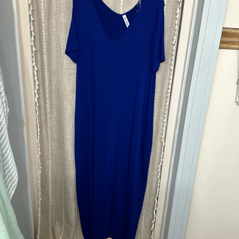 Zenana Premium Brand Maxi Dress. size Large